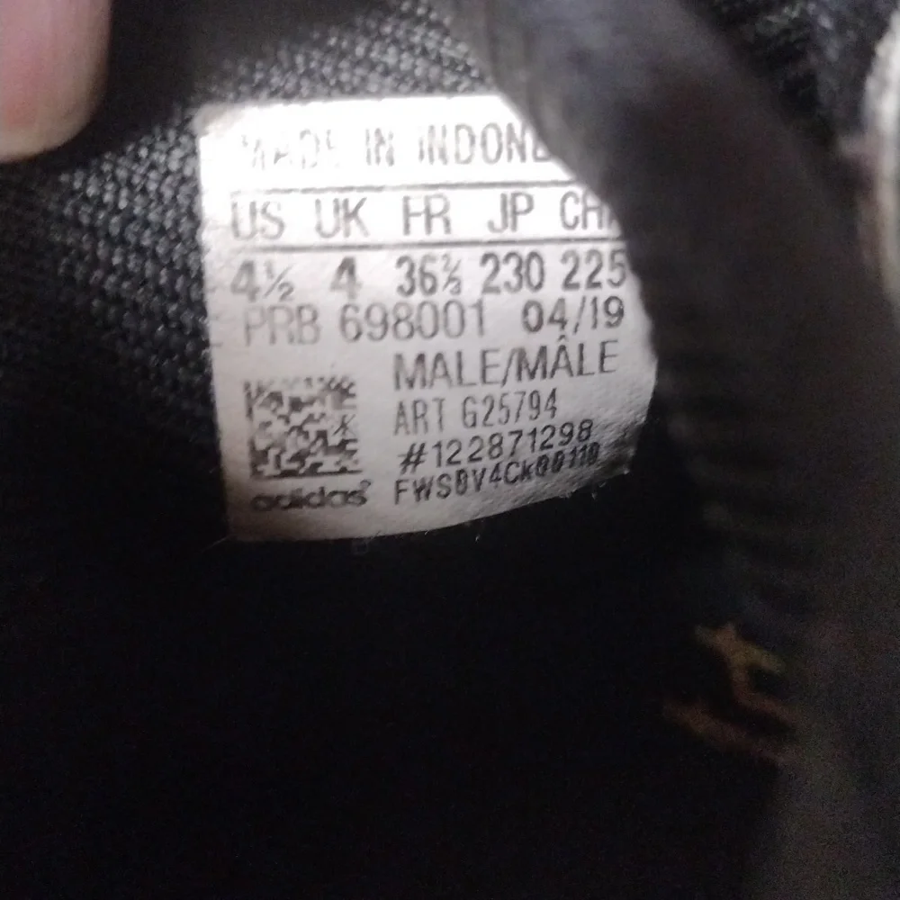 Adidas Predator Soccer Cleats 4.5